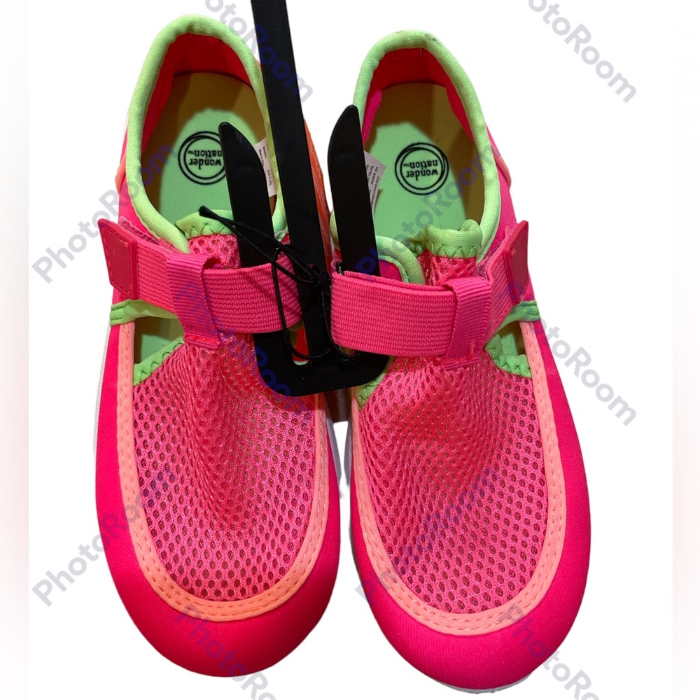 Wonder Nation Water Shoes Size 13-1 little kids, new with tags